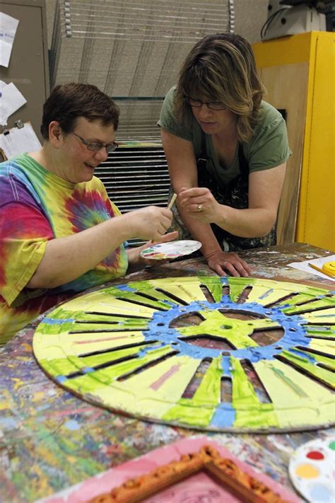 recreational-activities-for-disabled-adults,Arts and Crafts Activities for Disabled Adults,thqArtsandCraftsActivitiesforDisabledAdults