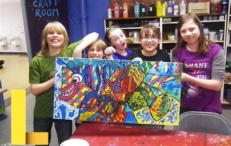 upper-dublin-parks-and-recreation-summer-camps,Arts and Crafts Camp,thqArtsandCraftsCamp