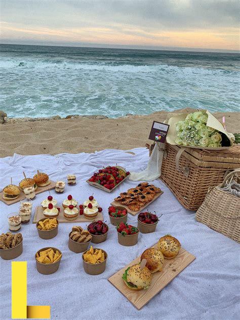 picnic-ideas-for-a-date,Beach Picnic Ideas,thqBeachPicnicIdeas