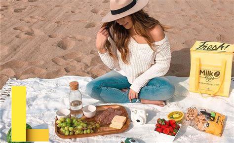 beach-picnic-santa-monica,Beach picnic foods Santa Monica,thqBeachpicnicfoodsSantaMonica