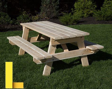 cedar-picnic-table,Benefits of Choosing Cedar for Your Picnic Table,thqBenefitsofChoosingCedarforYourPicnicTable