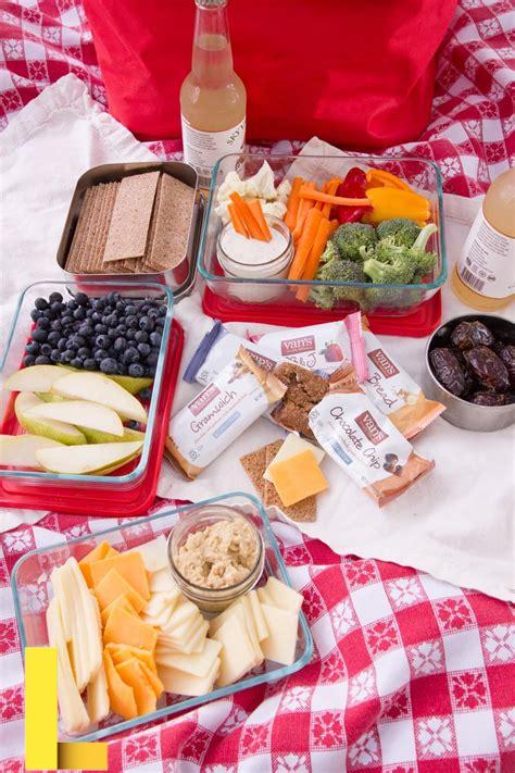 food-for-a-picnic-date,Best Finger Foods for a Picnic Date,thqBestFingerFoodsforaPicnicDate
