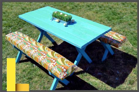 picnic-table-dining,Creative Ideas for Picnic Table Dining,thqCreativeIdeasforPicnicTableDining