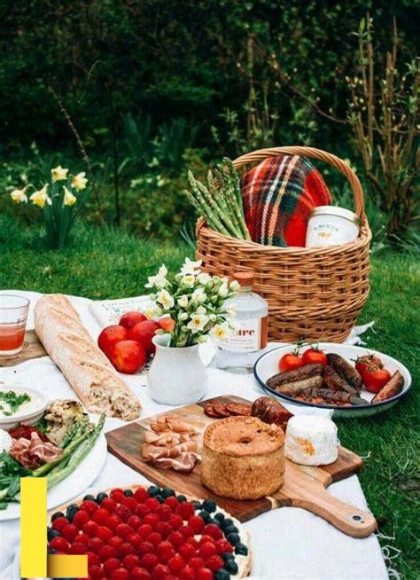 glamorous-picnic,Food and Drinks to Bring for a Glamorous Picnic,thqFoodandDrinkstoBringforaGlamorousPicnic