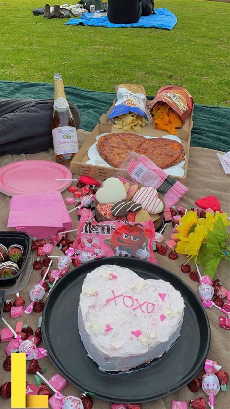 galentines-picnic,Galentines Picnic seating arrangement,thqGalentinesPicnicseatingarrangement