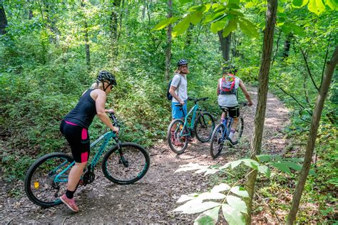 chickasaw-national-recreation-area-things-to-do,Hiking and Biking,thqHiking-and-Biking