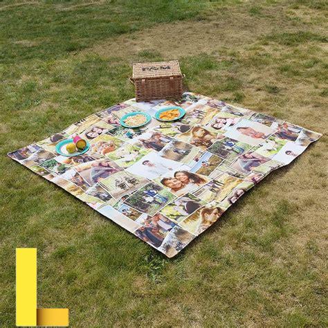 custom-picnic-blanket,How to Choose the Right Custom Picnic Blanket,thqHowtoChoosetheRightCustomPicnicBlanket