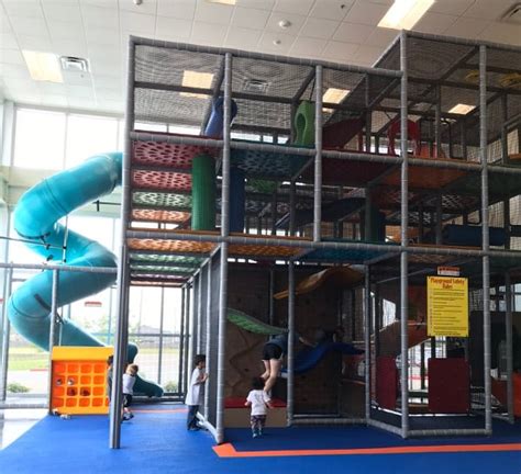 pearland-parks-and-recreation,Indoor Recreation in Pearland Parks,thqIndoorRecreationinPearlandParks