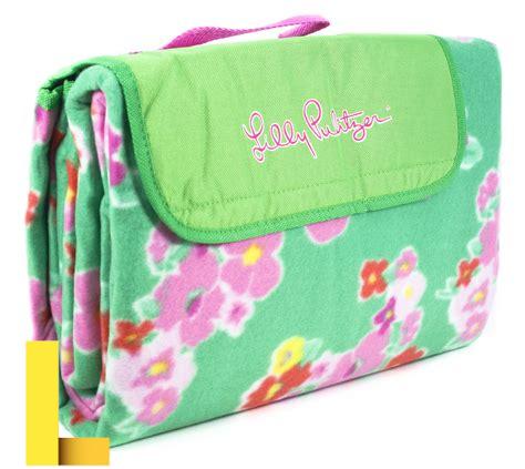 lilly-pulitzer-picnic-blanket,Lilly Pulitzer Picnic Blanket,thqLillyPulitzerPicnicBlanket