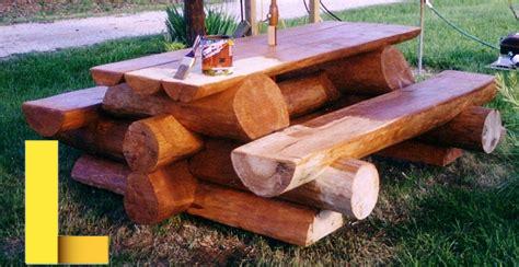 log-picnic-tables,Maintenance of Log Picnic Tables,thqMaintenanceofLogPicnicTables