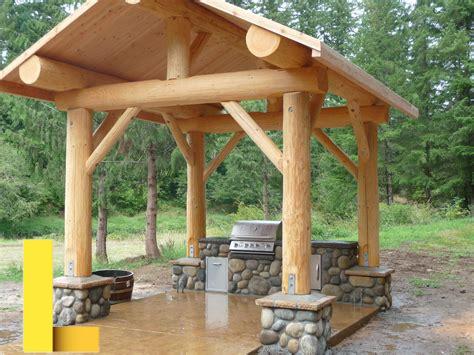 wood-picnic-shelter,Maintenance of Wood Picnic Shelters,thqMaintenanceofWoodPicnicShelters