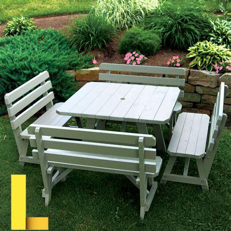 square-picnic-table-with-4-benches,Material Choices for Square Picnic Table with 4 Benches,thqMaterialChoicesforSquarePicnicTablewith4Benches