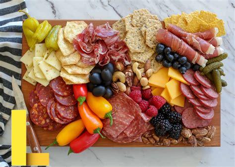 valentines-day-picnic-food-ideas,Meat and cheese board,thqMeatandCheeseBoard