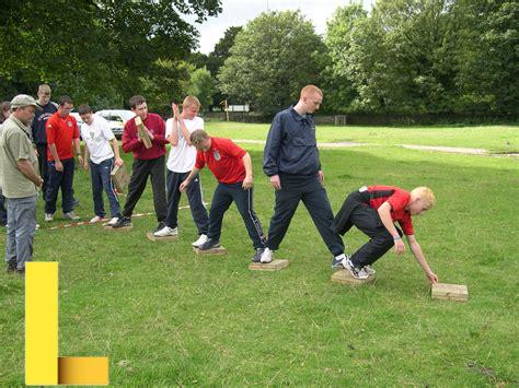 picnic-games-for-large-groups,Outdoor Sports for Large Groups,thqOutdoorSportsforLargeGroups