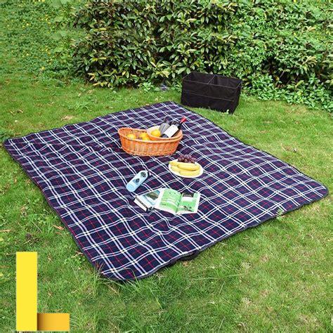 custom-waterproof-picnic-blanket,How to Choose the Right Custom Waterproof Picnic Blanket for You?,thqPicnicBlanketsWaterproof