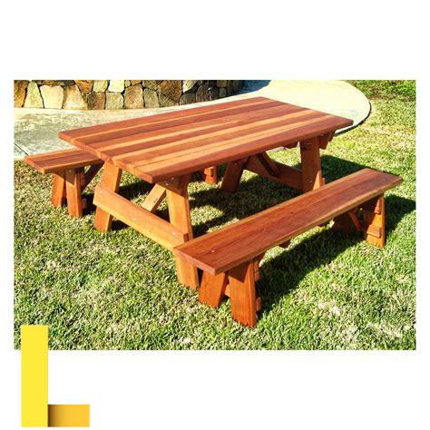 redwood-picnic-table-and-benches,Redwood picnic table and benches,thqRedwoodpicnictableandbenches