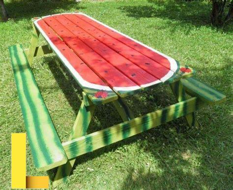 best-paint-for-a-picnic-table,Water-Based Paint for Picnic Table,thqWater-BasedPaintforPicnicTable