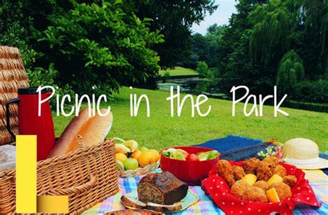 picnic-at-the-park,What to Bring for a Picnic at the Park,thqWhattoBringforaPicnicatthePark