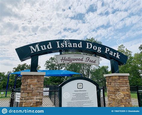 barks-and-recreation-memphis,dog parks in memphis,thqdogparksinmemphis