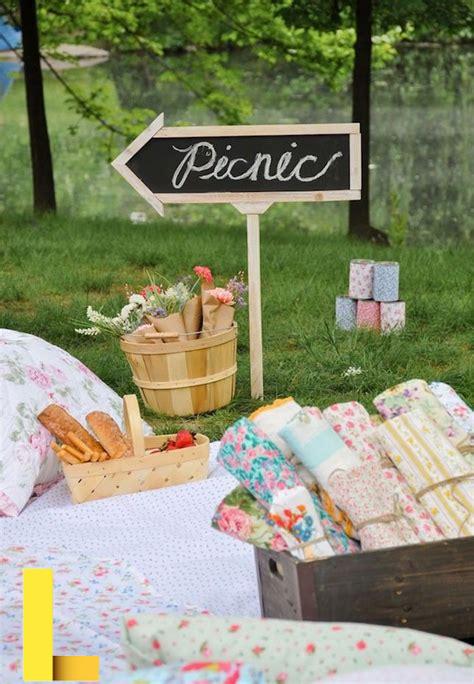 ideas-for-a-picnic-date,themed picnic,thqthemedpicnic