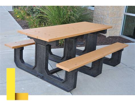 frog-picnic-table,wood frog picnic table,thqwoodfrogpicnictable